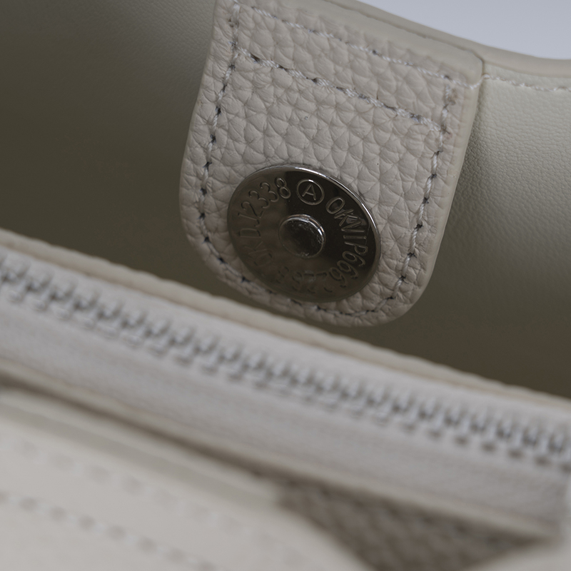 Milk-Fog White Soft-Textured Handbag
