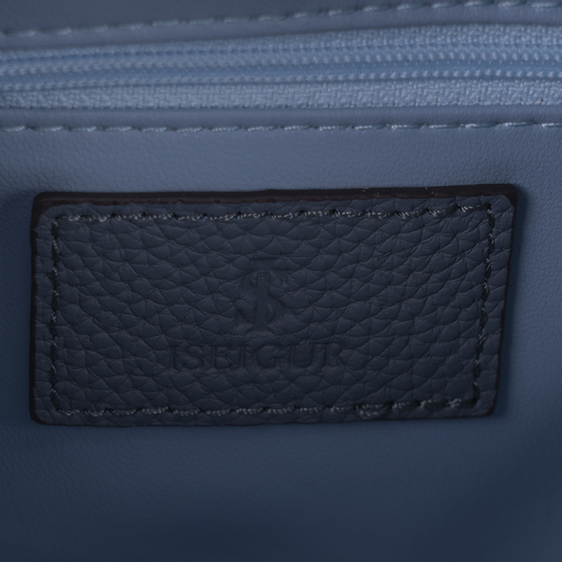 Mist Blue Badge Dual-Use Bag